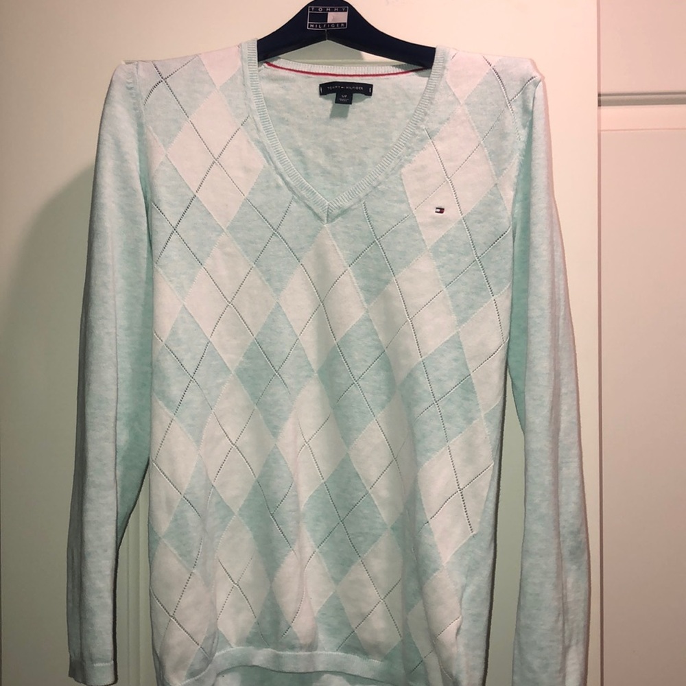 Tommy Hilfiger sweater, cropped sleeves